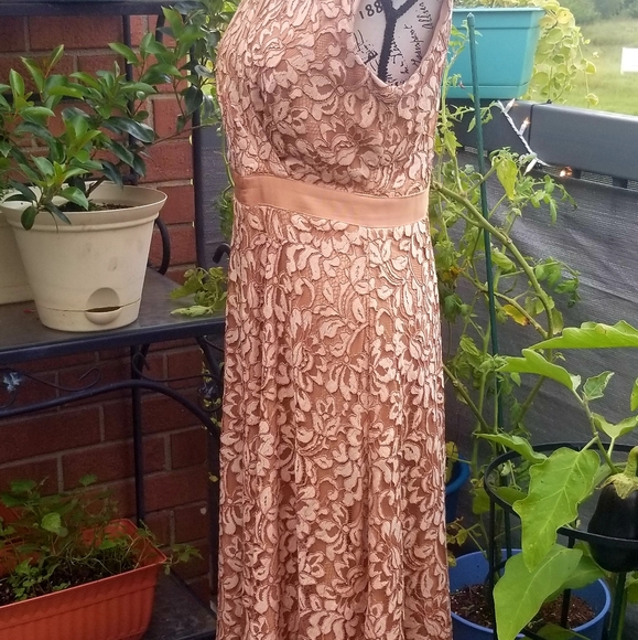 Leslie Fay Dress / taupe/lace overlay / sz. 6 - Picture 4 of 4